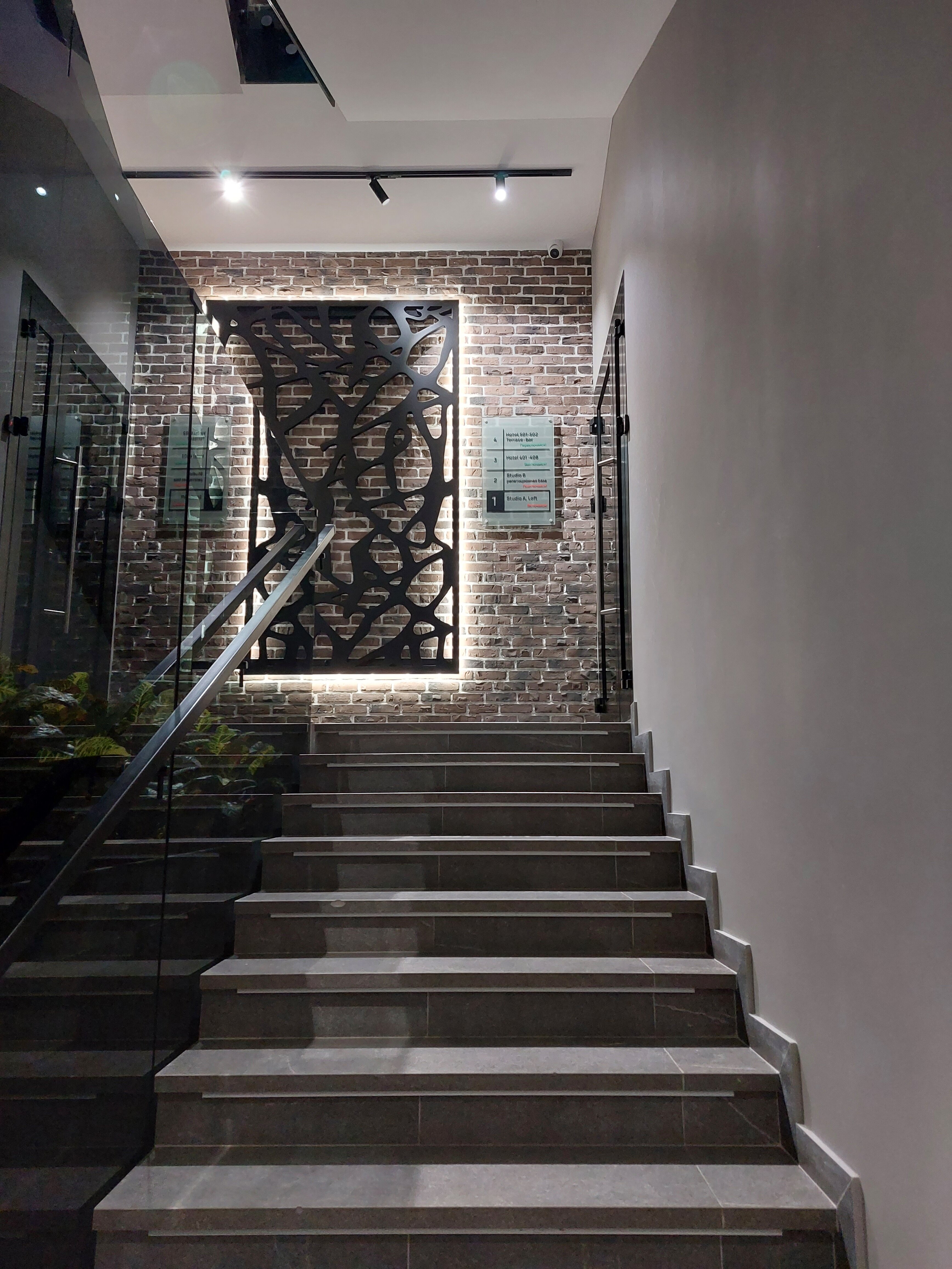 Фото Green Doors