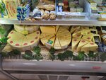 Скворцовский (посёлок городского типа Гвардейское, улица Карла Маркса, 47), grocery