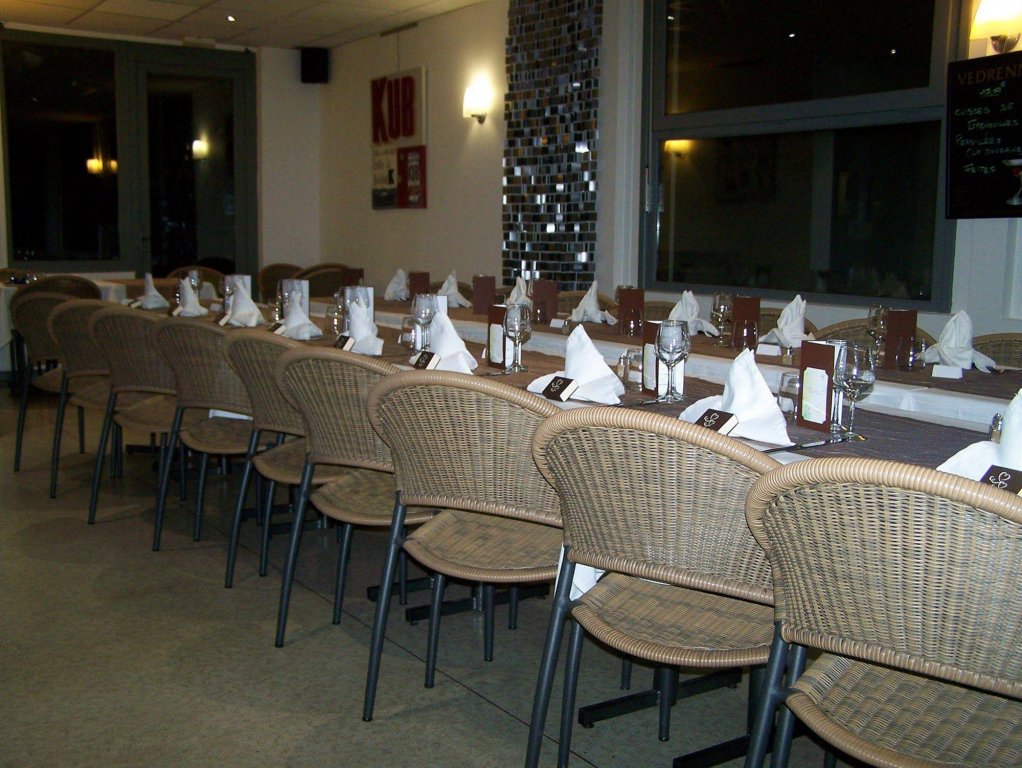 Фото Hôtel Les Commerçants