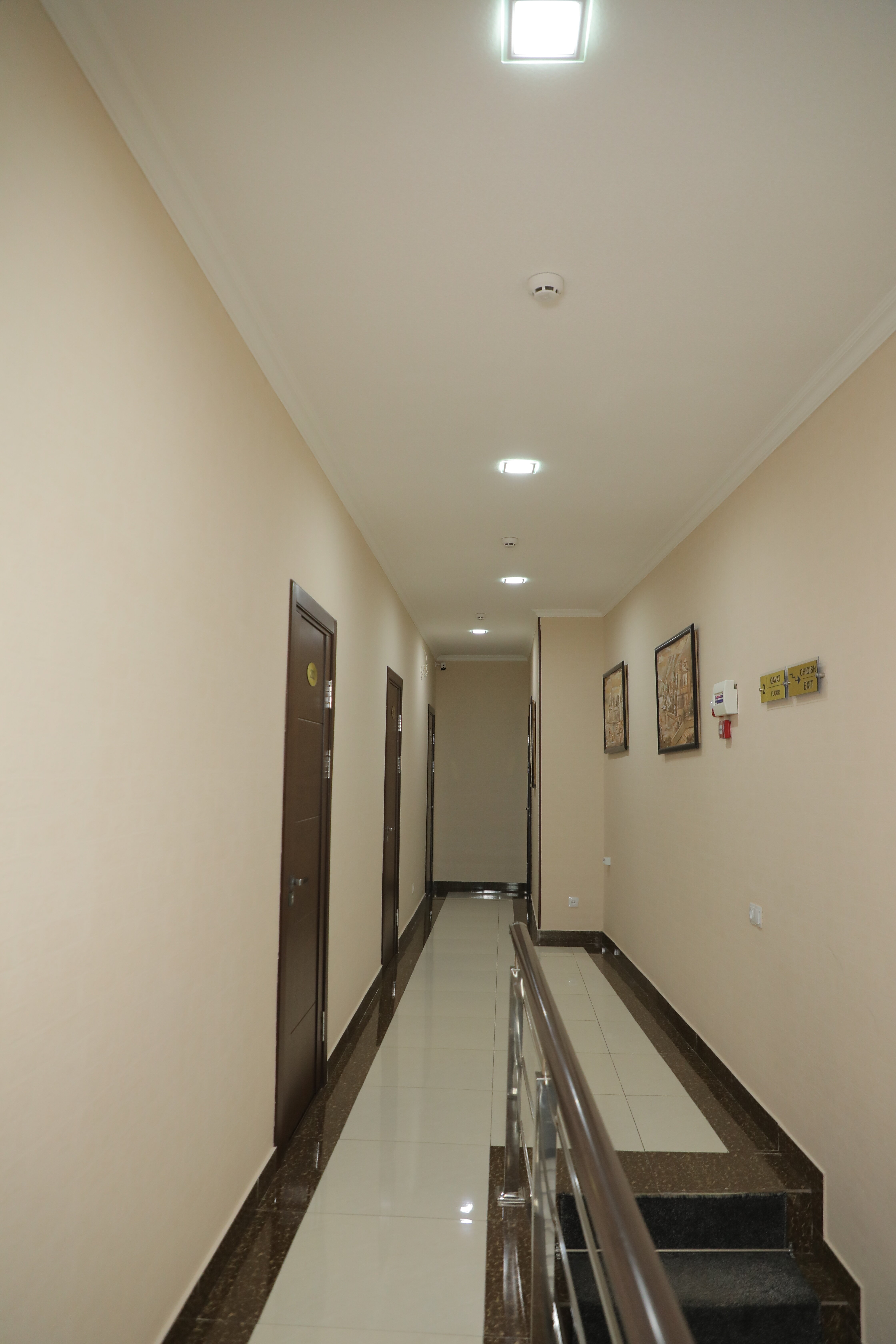 Фото Brick House