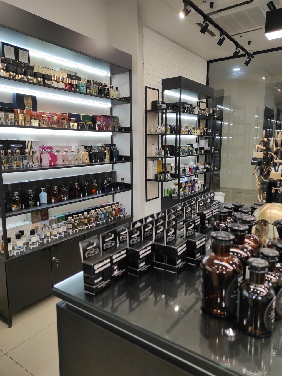 «6 магазинов косметики и парфюмерии Нижнего Новгорода» фото материала