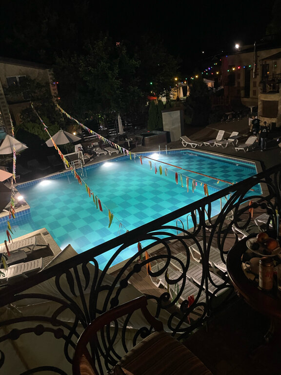 Фото Маликон