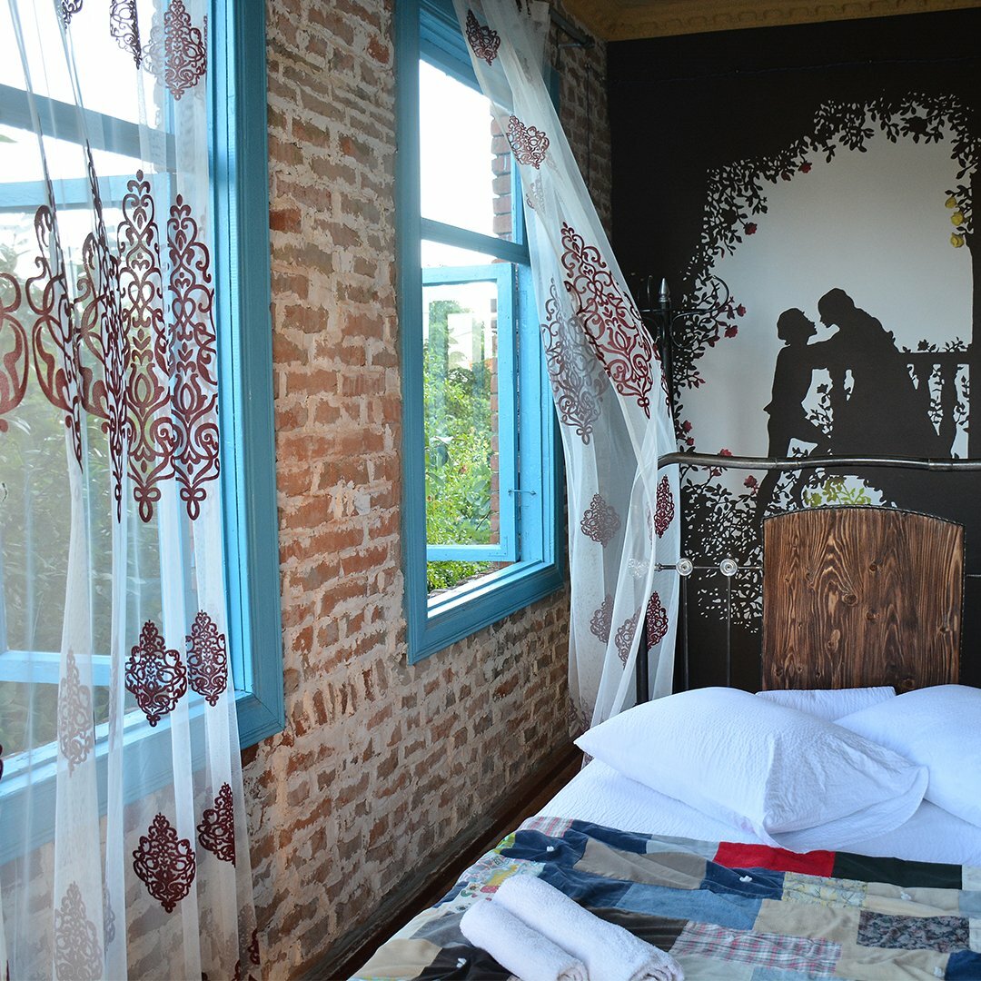 Фото Book Hotel • წიგნების სასტუმრო