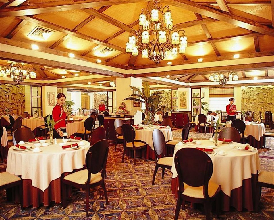 Фото Beijing Guangxi Hotel