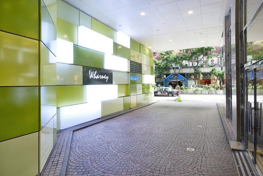 Фото Wharney Hotel