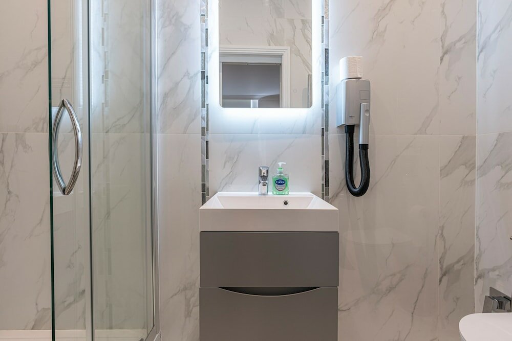 Фото Luxury Apartments Near Harrods and the Science Museum