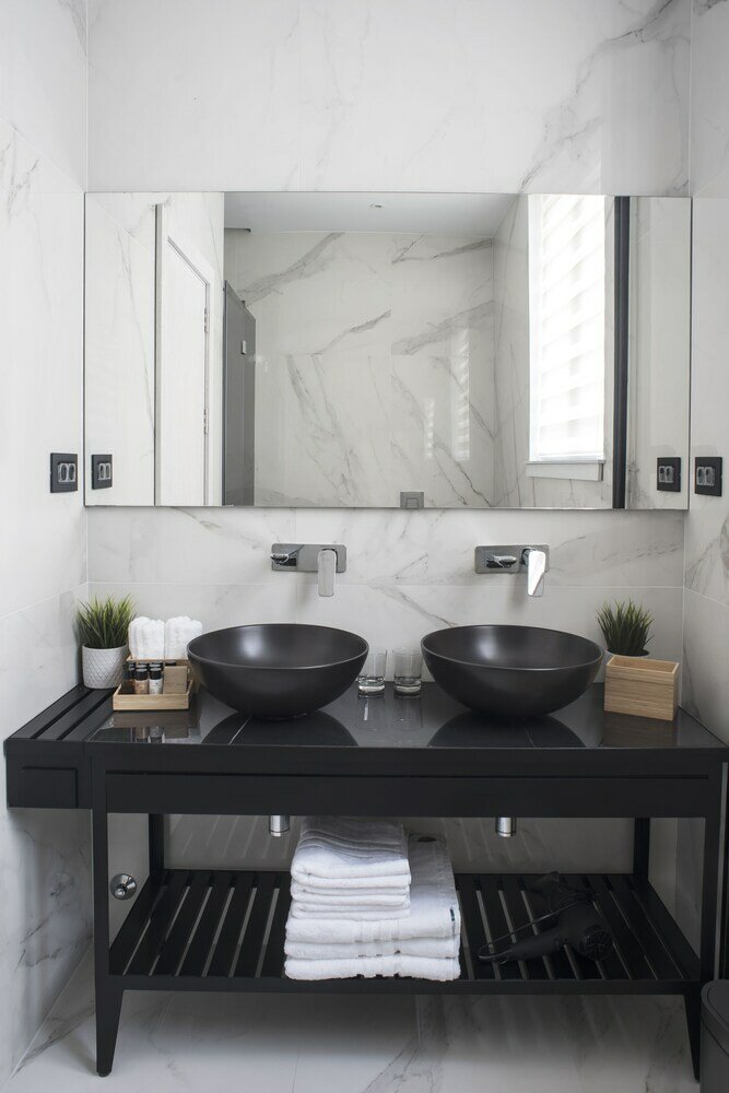 Фото The Location 