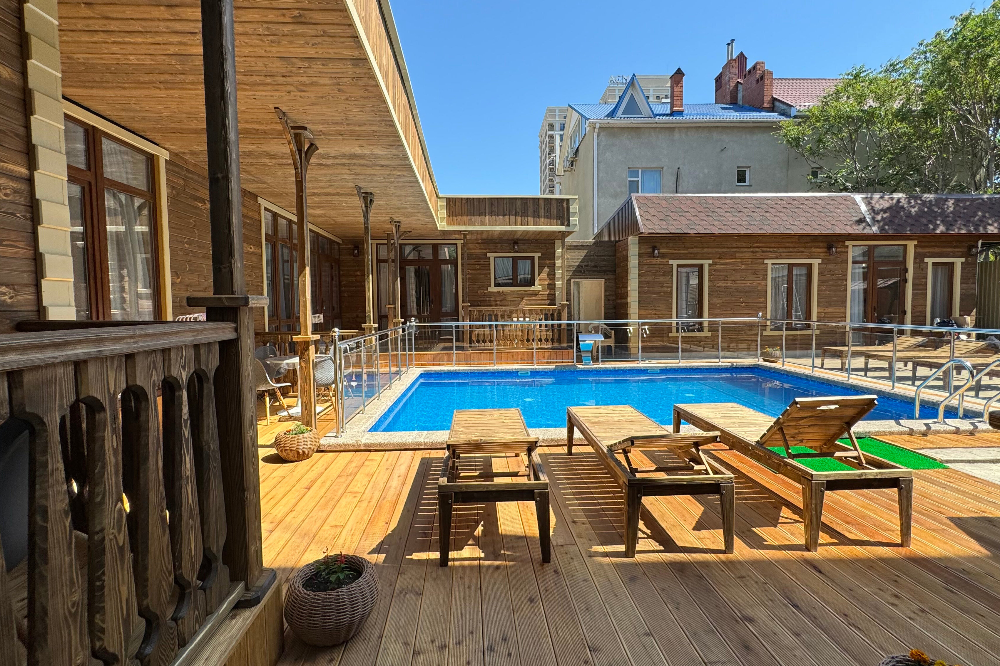 Фото отеля 2