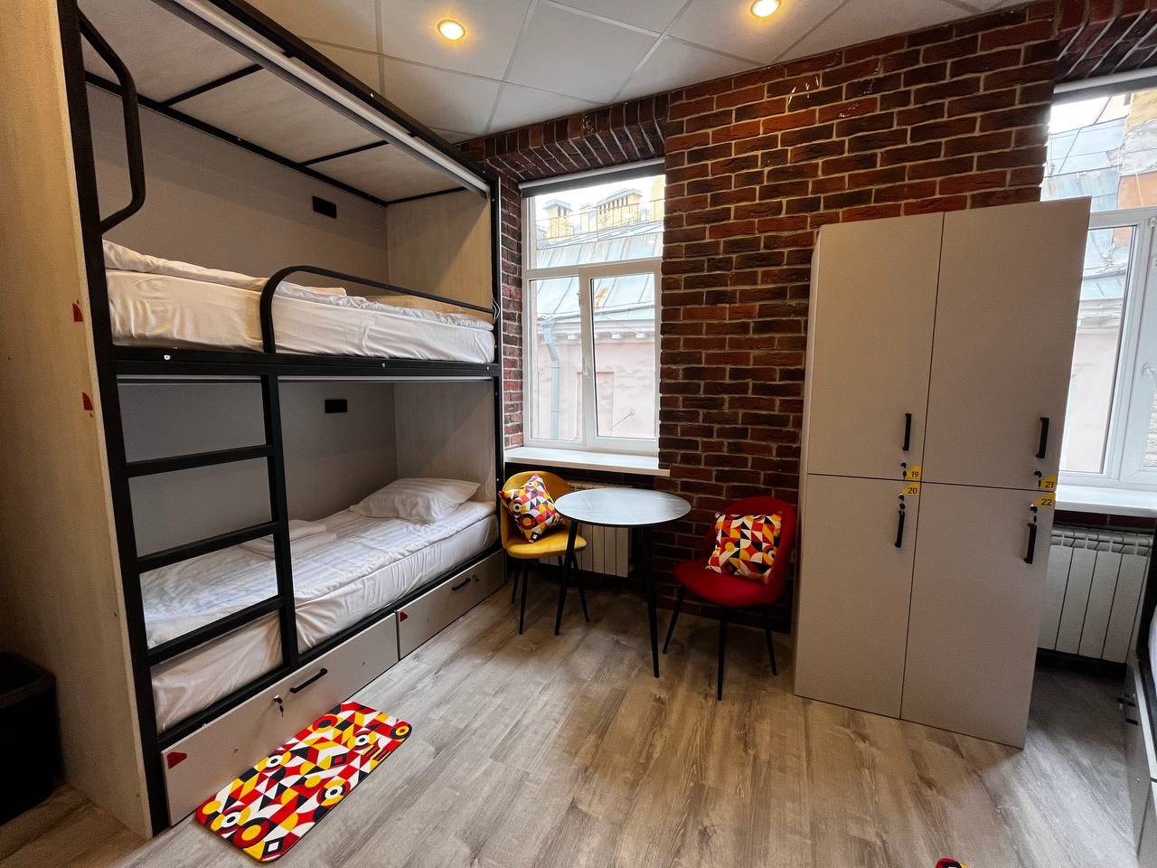 Фото В центре