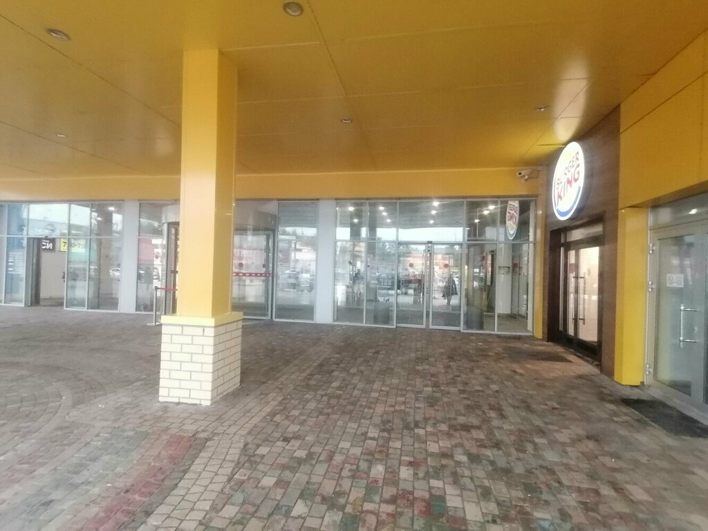Clothing store Zolla, Uhta, photo