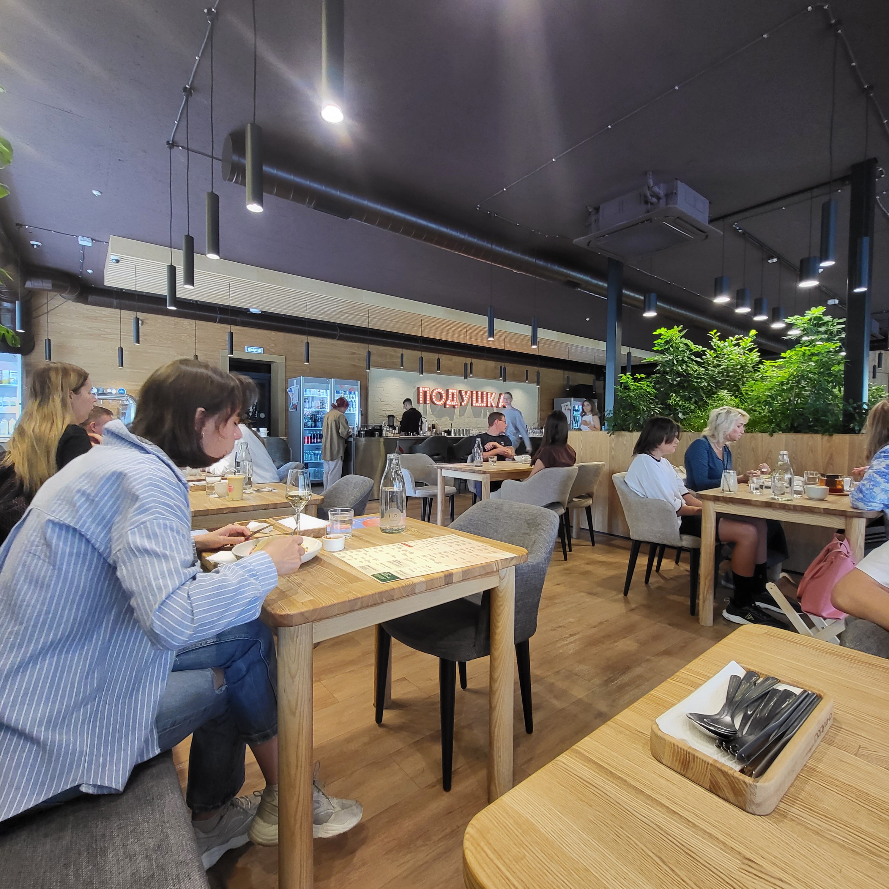 Panorama: Ta samaya Podushka, cafe, Иркутск, Депутатская улица, 74Б - Yandex Map