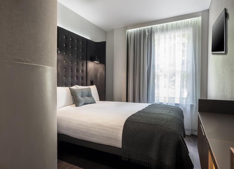 Фото Point A Kensington Olympia