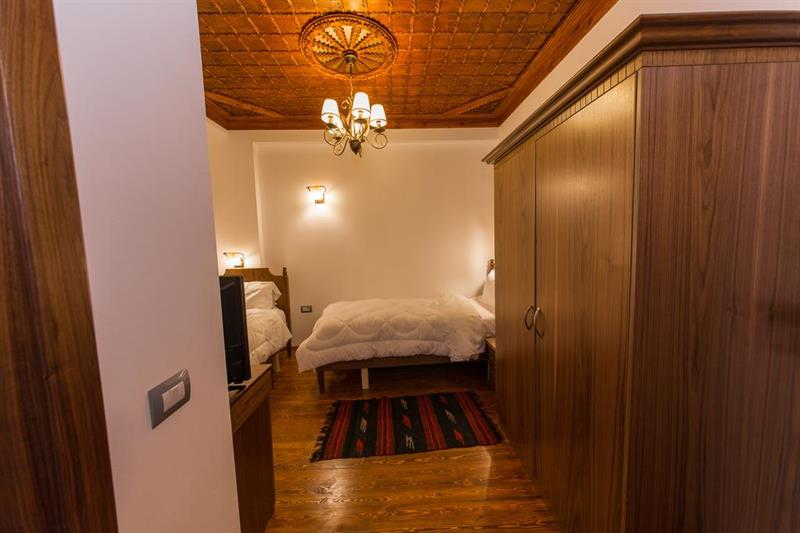 Фото Hotel Onufri