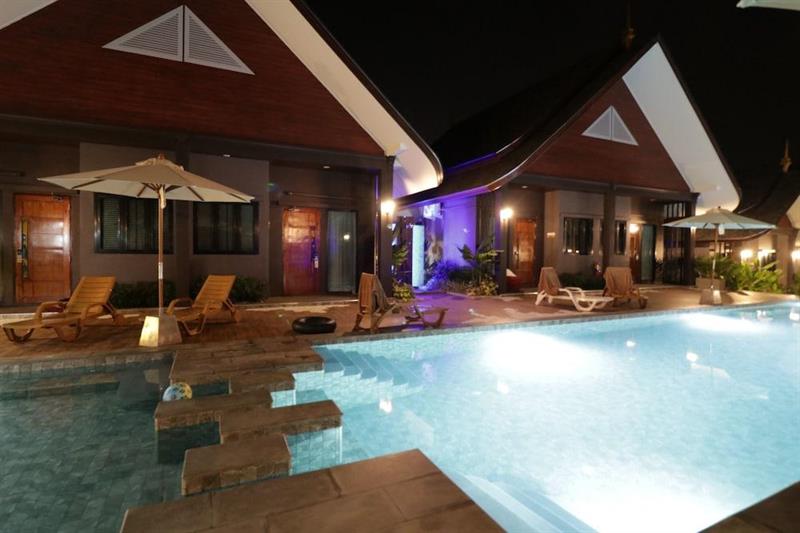 Фото Отель The Scene Cliff View Villas