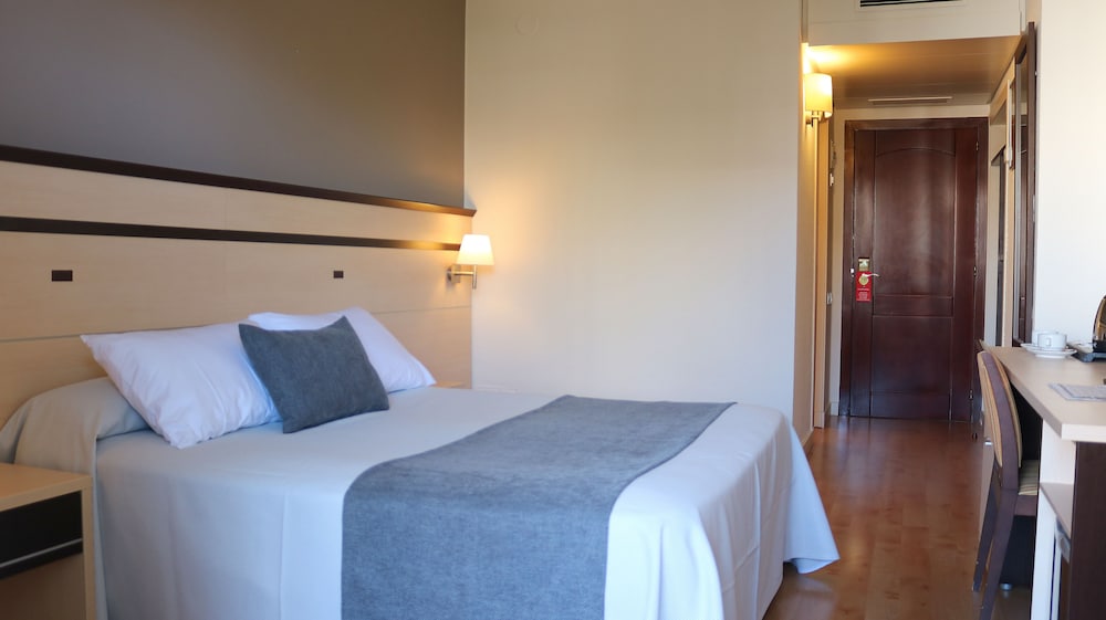 Фото Golden Port Salou & SPA