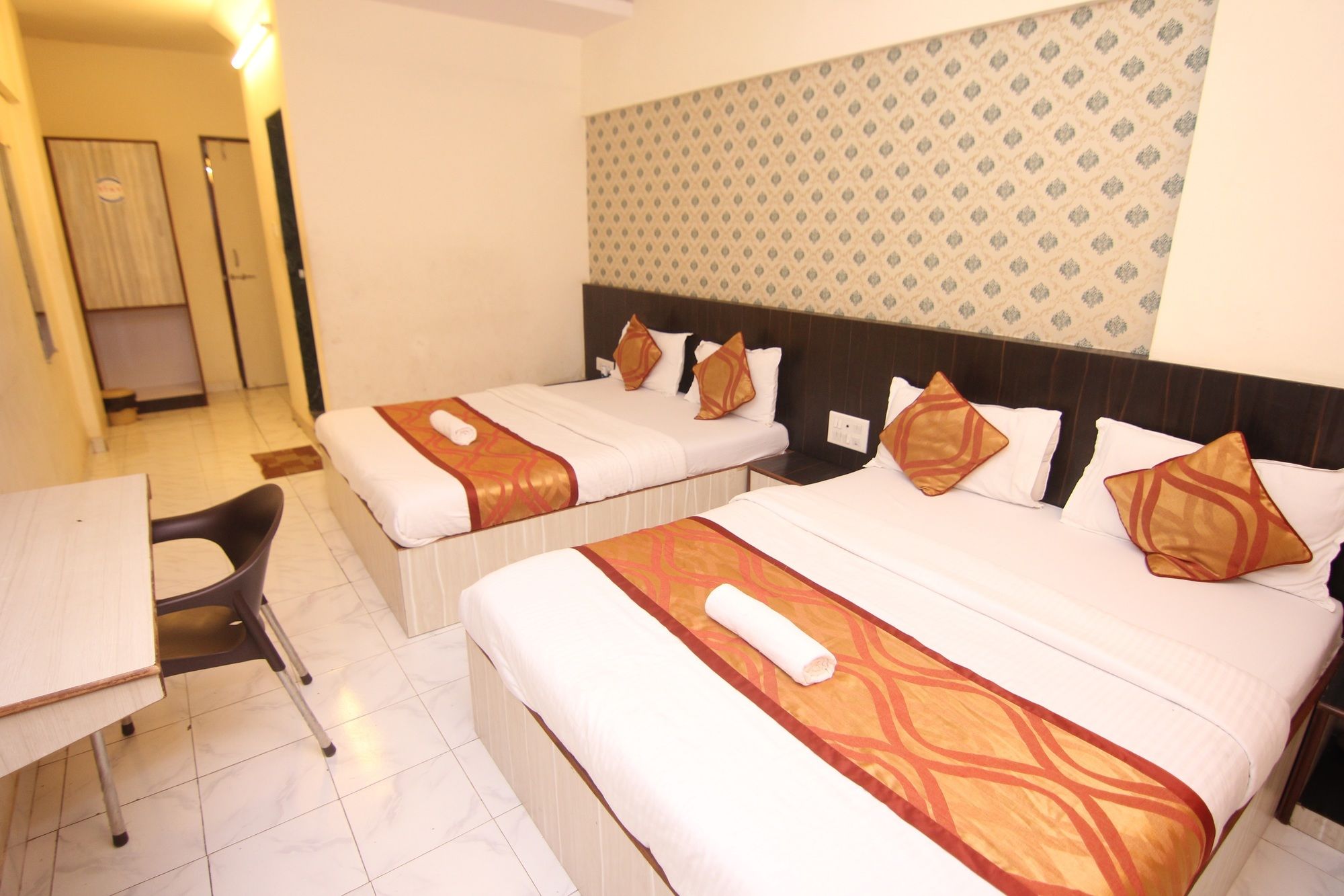 Фото Hotel Kurla Residency