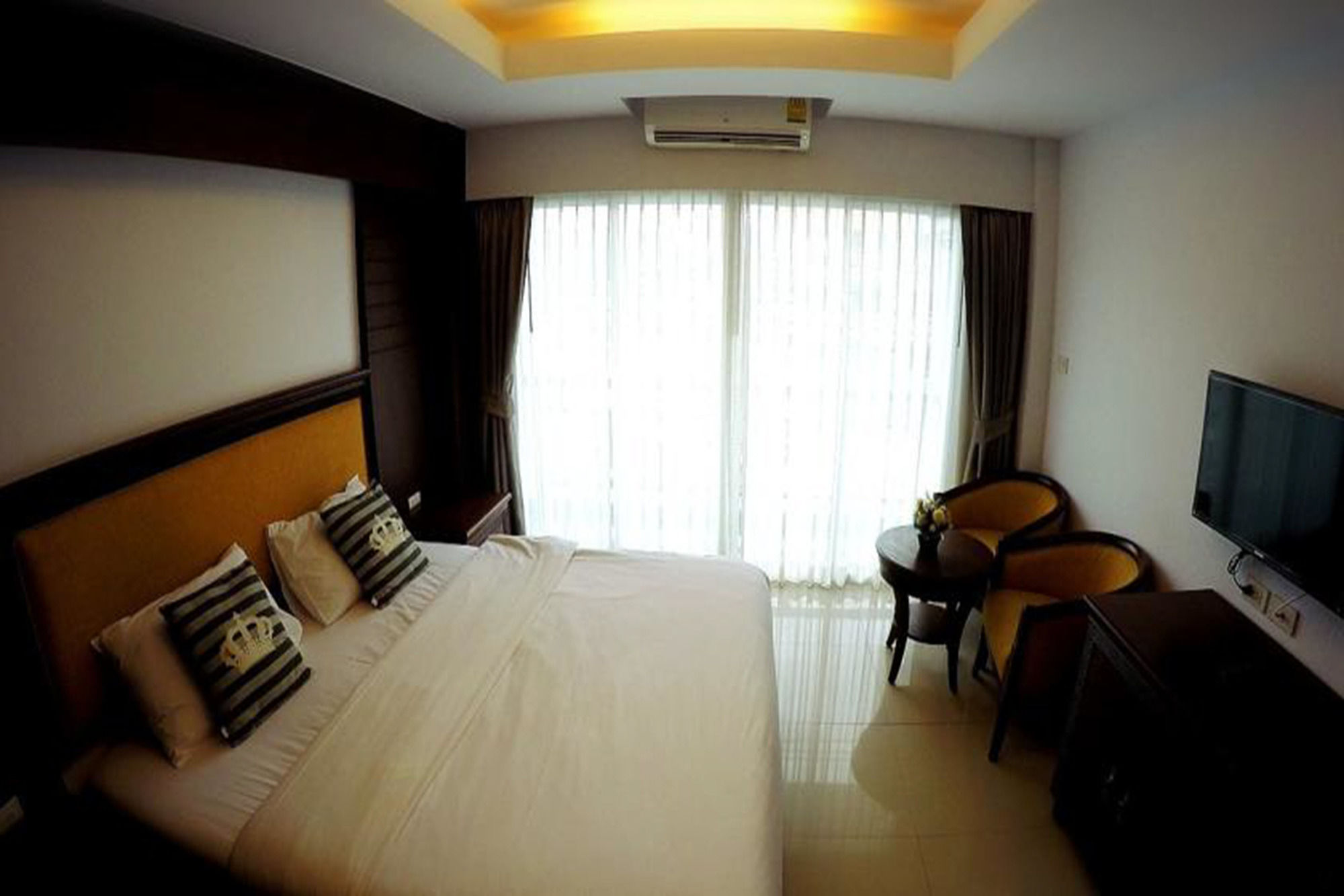 Фото Oyo 898 Sota Residence