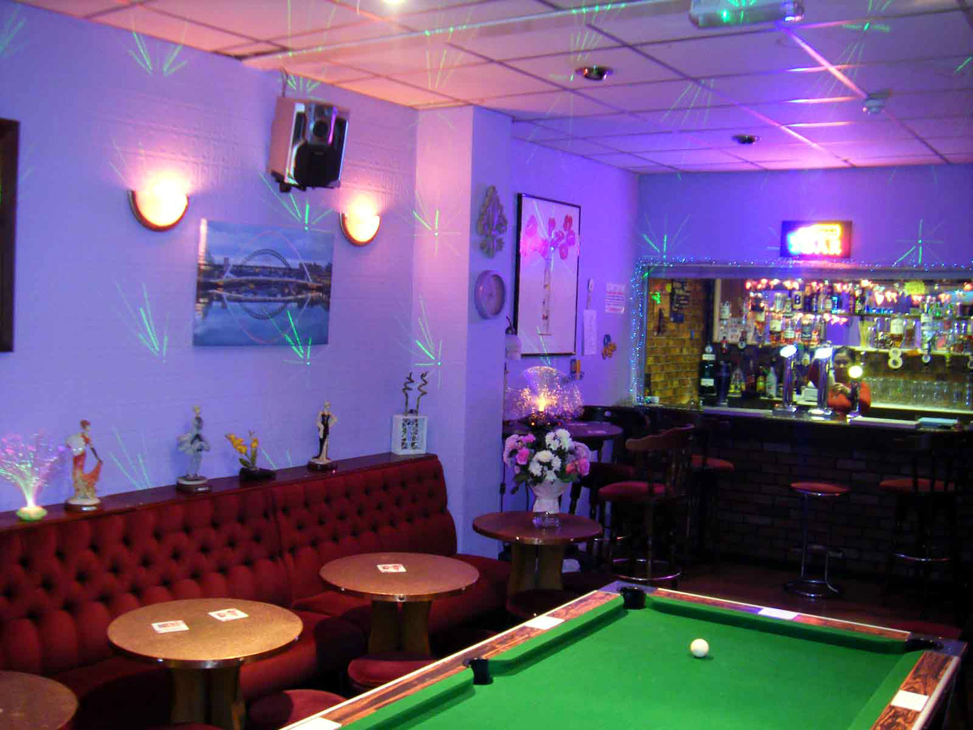 Фото The Feathers Hotel