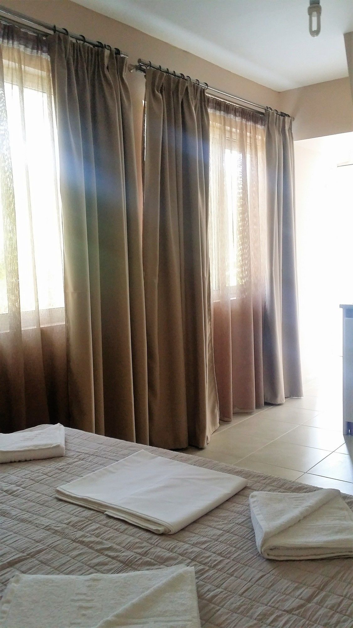 Фото Anemos Hotel