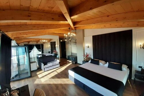 Гостиница Hotel Kloest в Дурресе