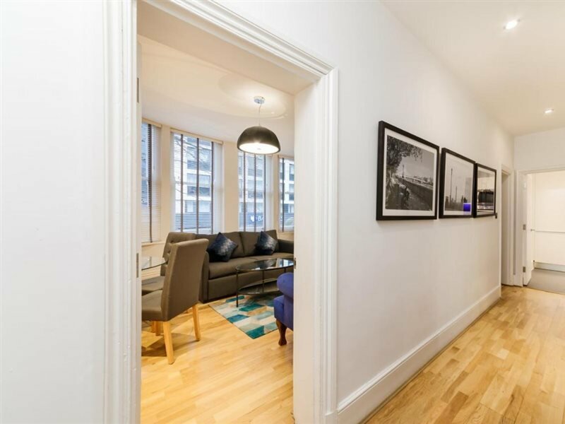 Фото Garrick Mansions by Q Apartments