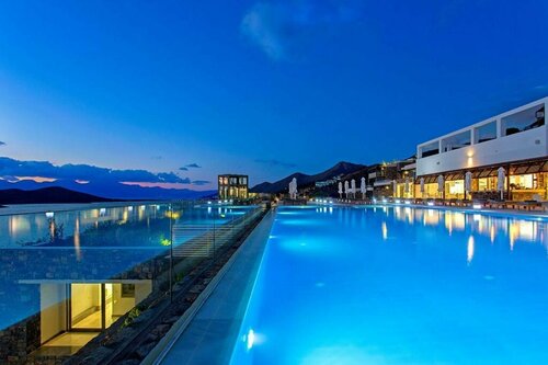 Внешний вид отеля Royal Marmin Bay Boutique & Art Hotel в Муниципальной единице Святого Николой, фото 1