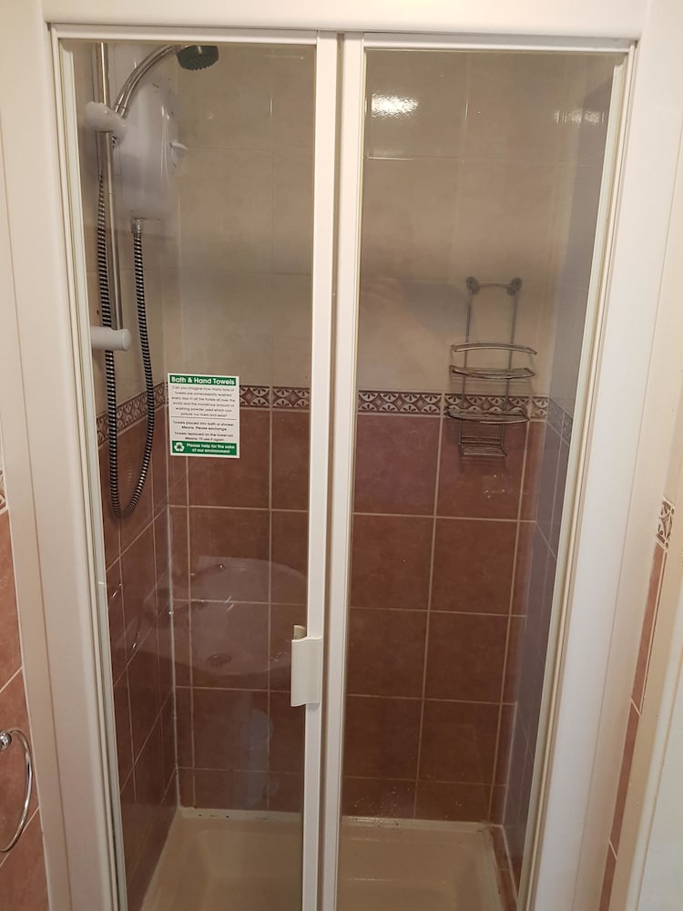 Фото The Albany Hotel