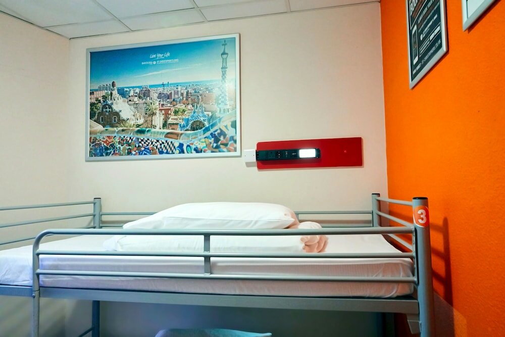 Фото St Christopher's Inn Hammersmith