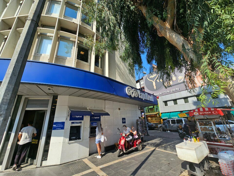 Bank Yapi Kredi, Adana, photo