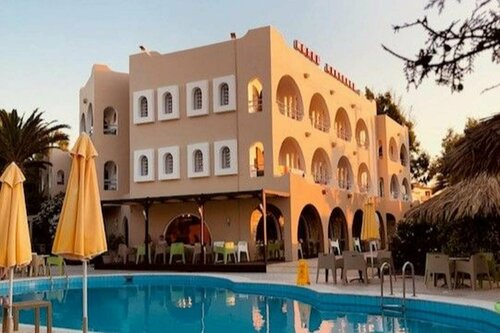 Гостиница Karteros Hotel в Картеросе