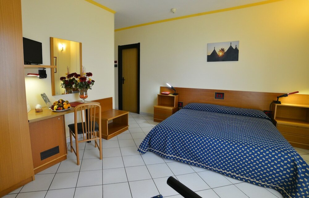 Фото Hotel Lo Smeraldo