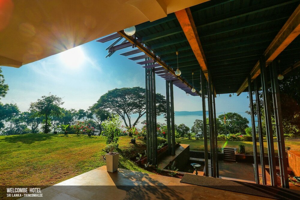 Фото Welcombe Hotel