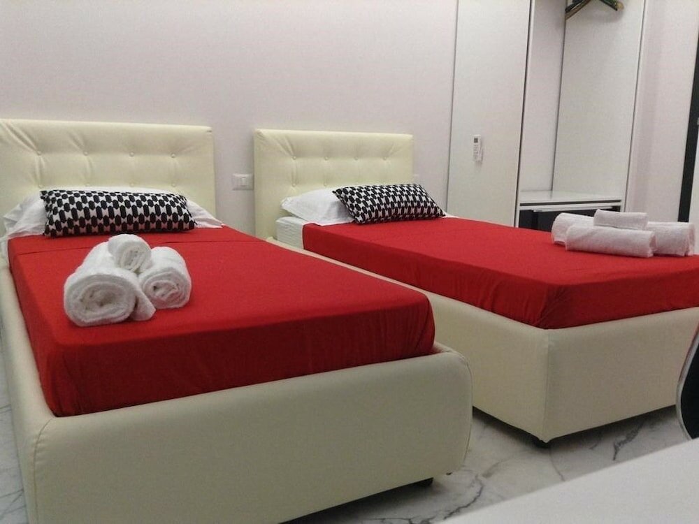 Фото Black & White G&g