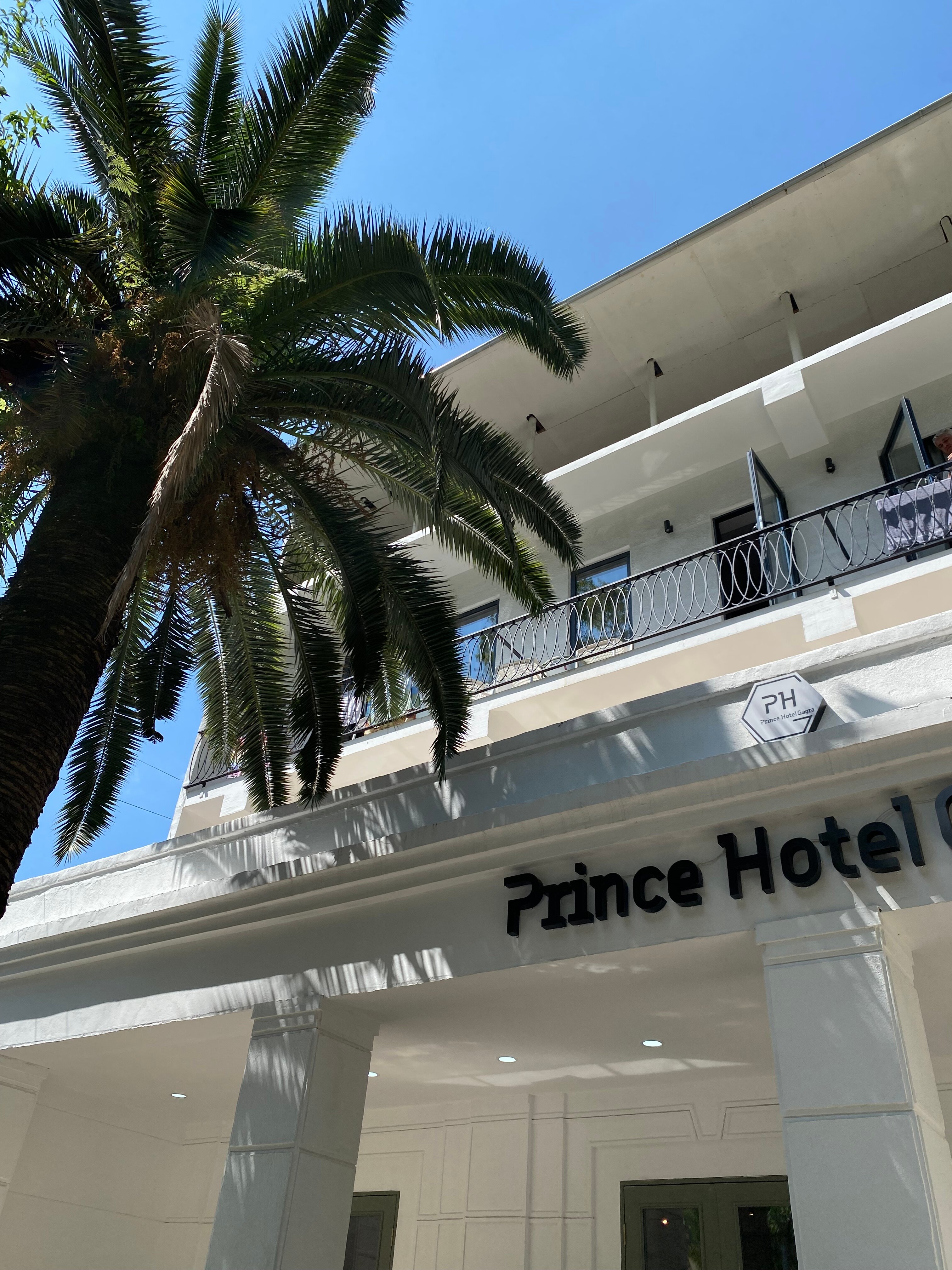 Фото Prince Hotel Gagra