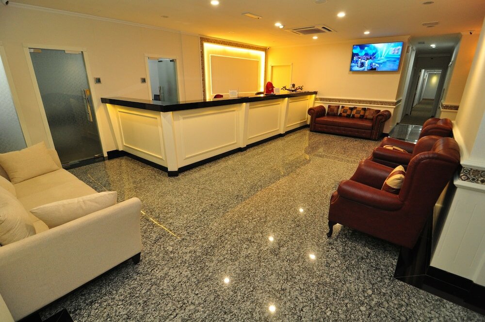 Фото 1 Million Hotel