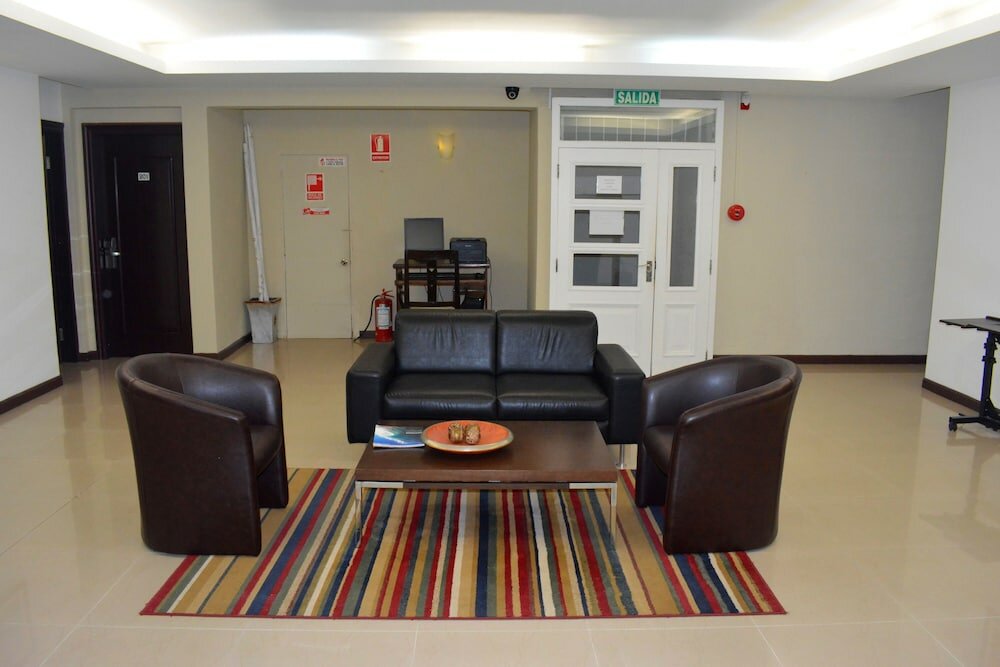 Фото De la Plaza Hotel