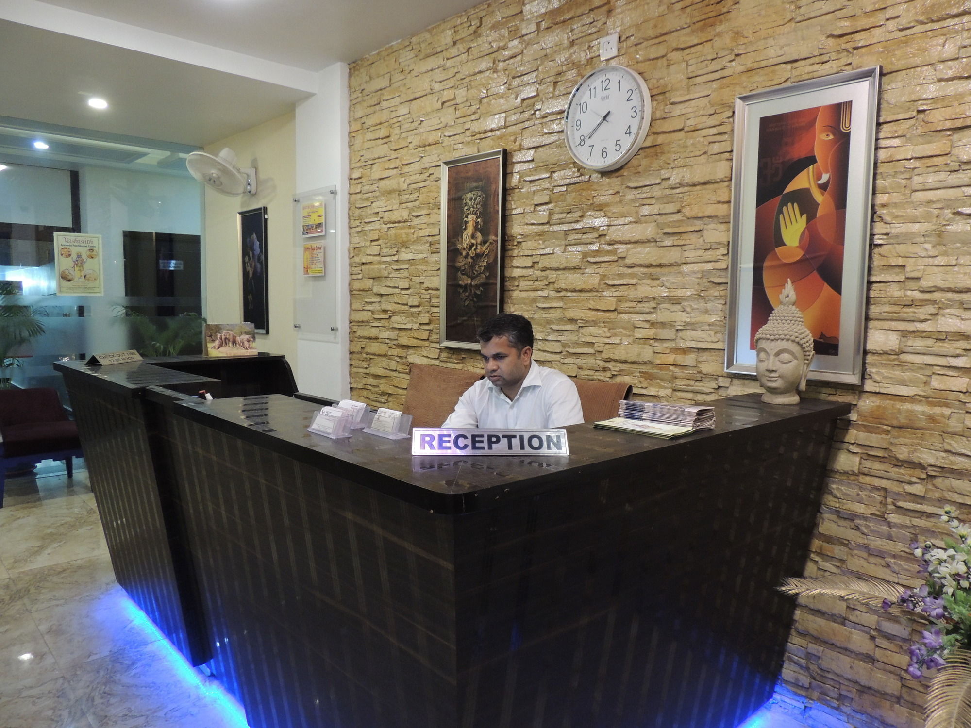 Фото Oyo 782 Hotel Yog Vashishth