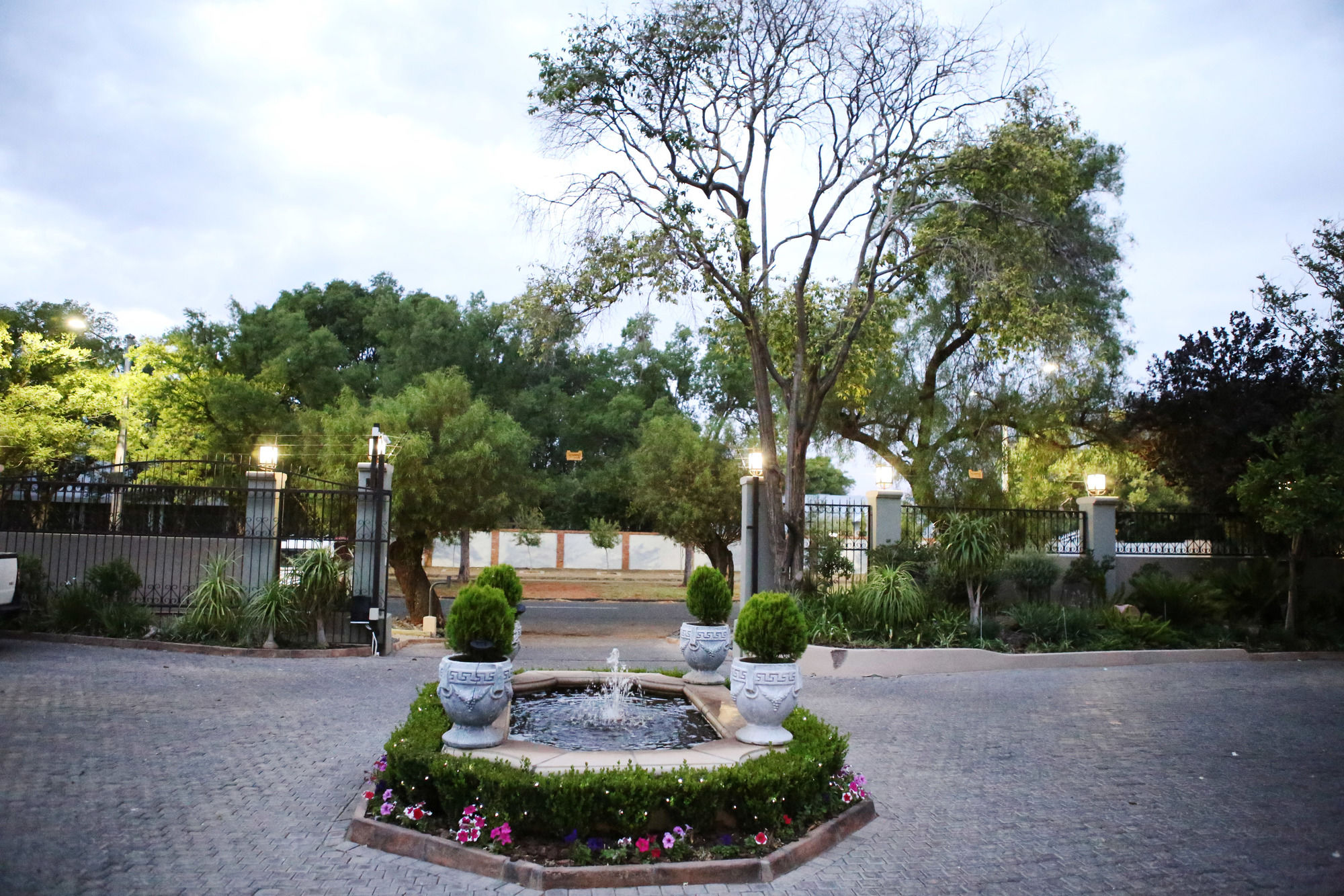 Фото Oleander Guest House