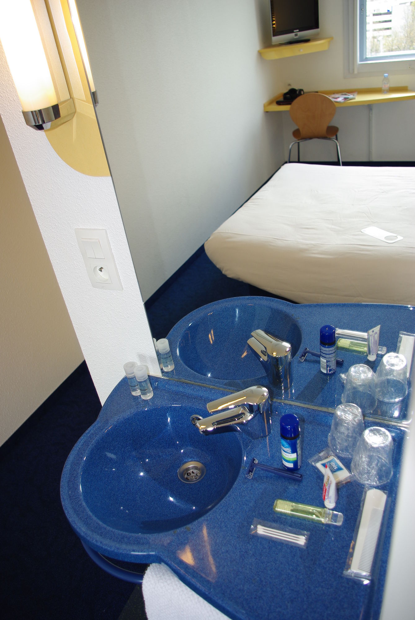 Фото Greet Hotel Paris porte de la Chapelle Aréna