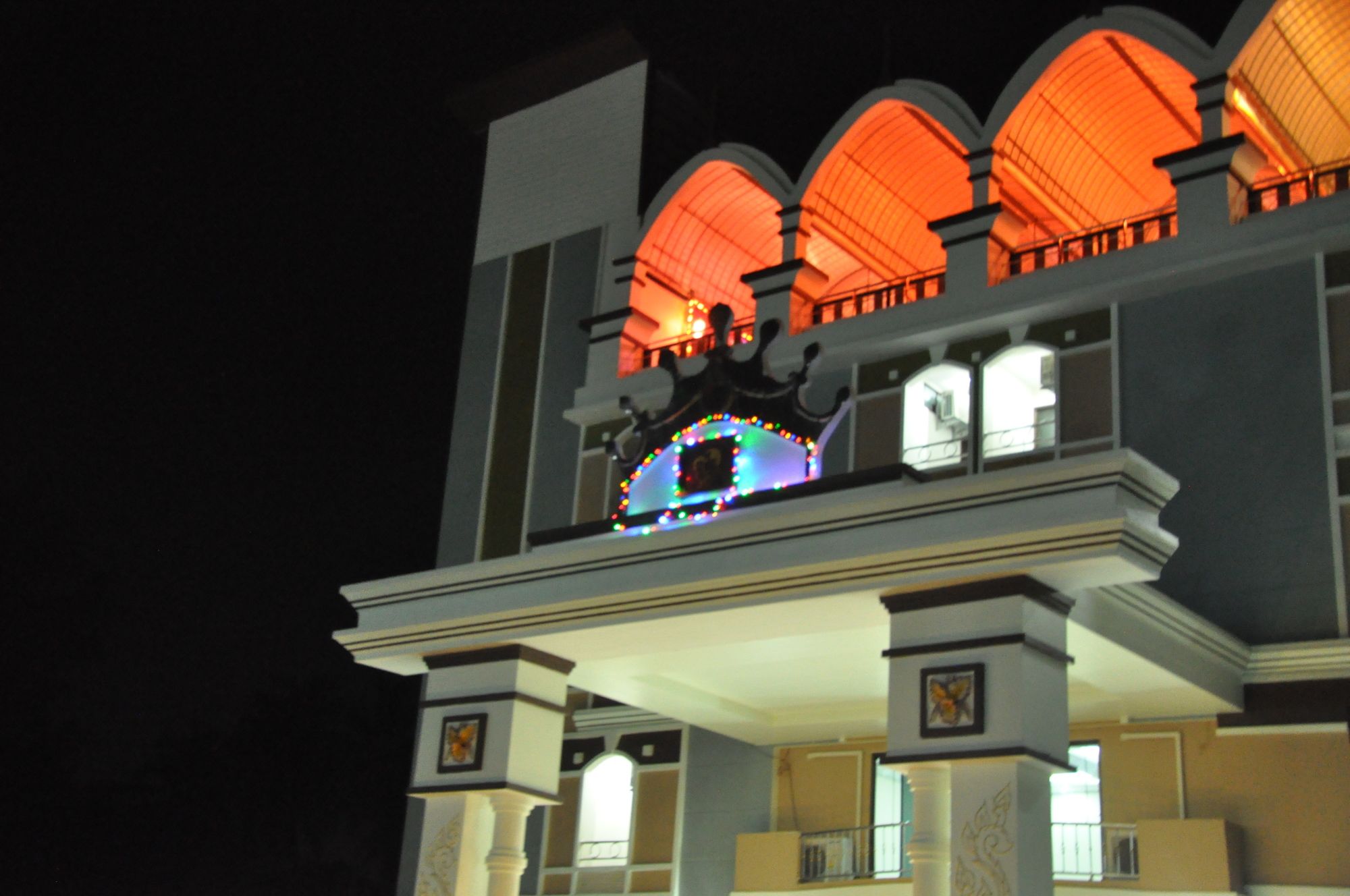 Фото Queen Palace Hotel