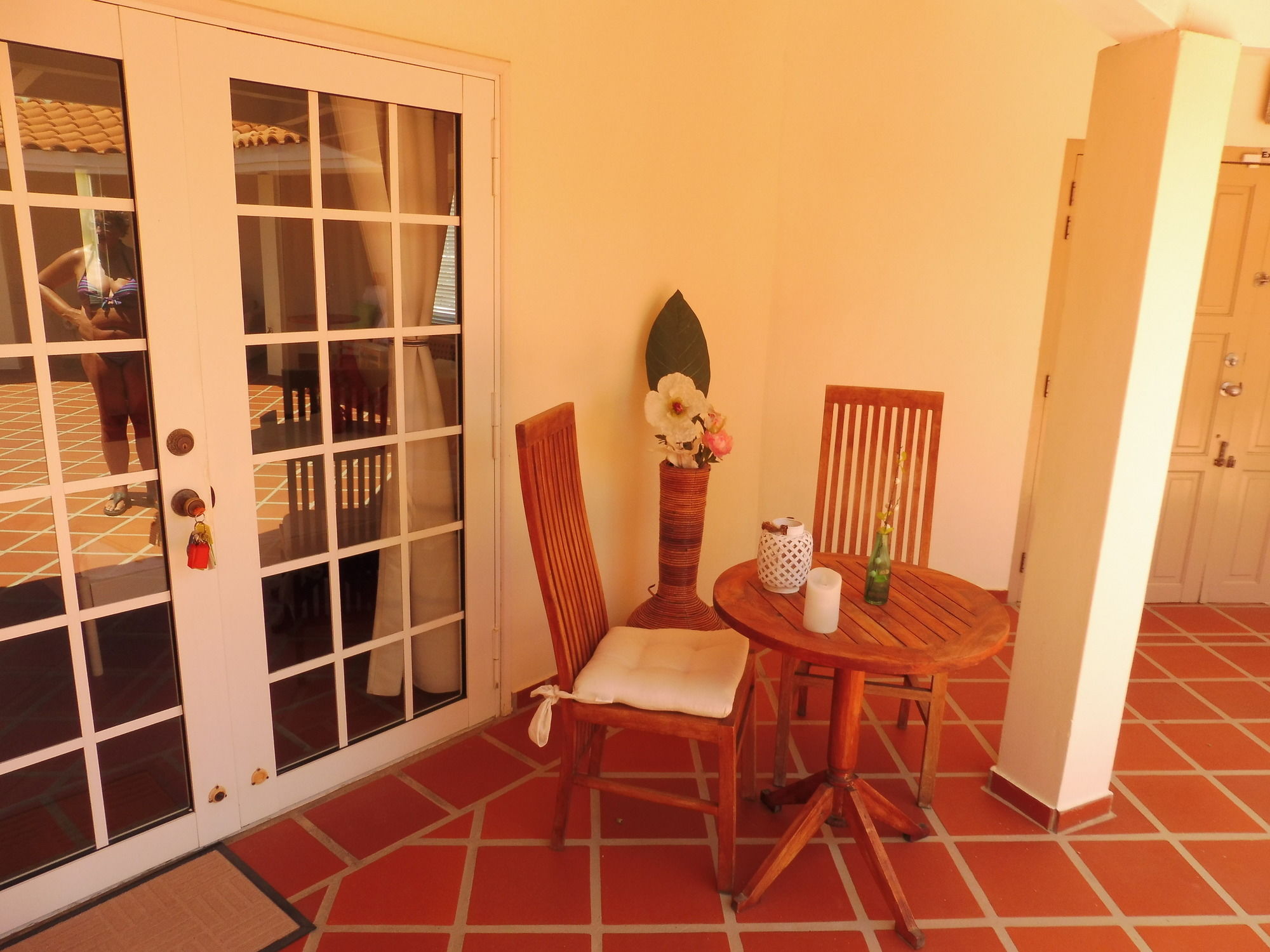 Фото Karibu Aruba Boutique Hotel