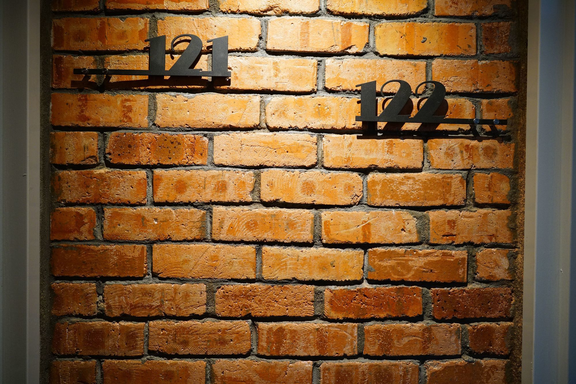 Фото Brick Box Hotel