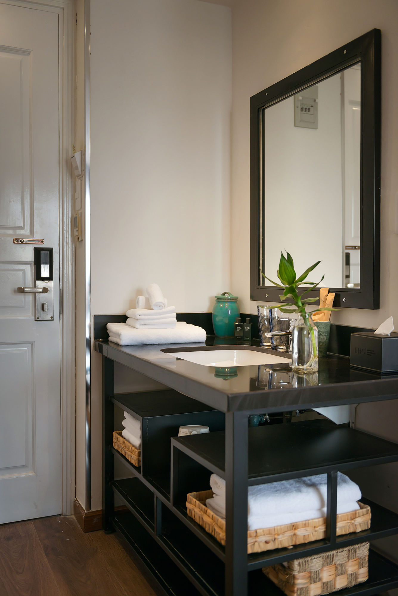 Фото C Central Hotel