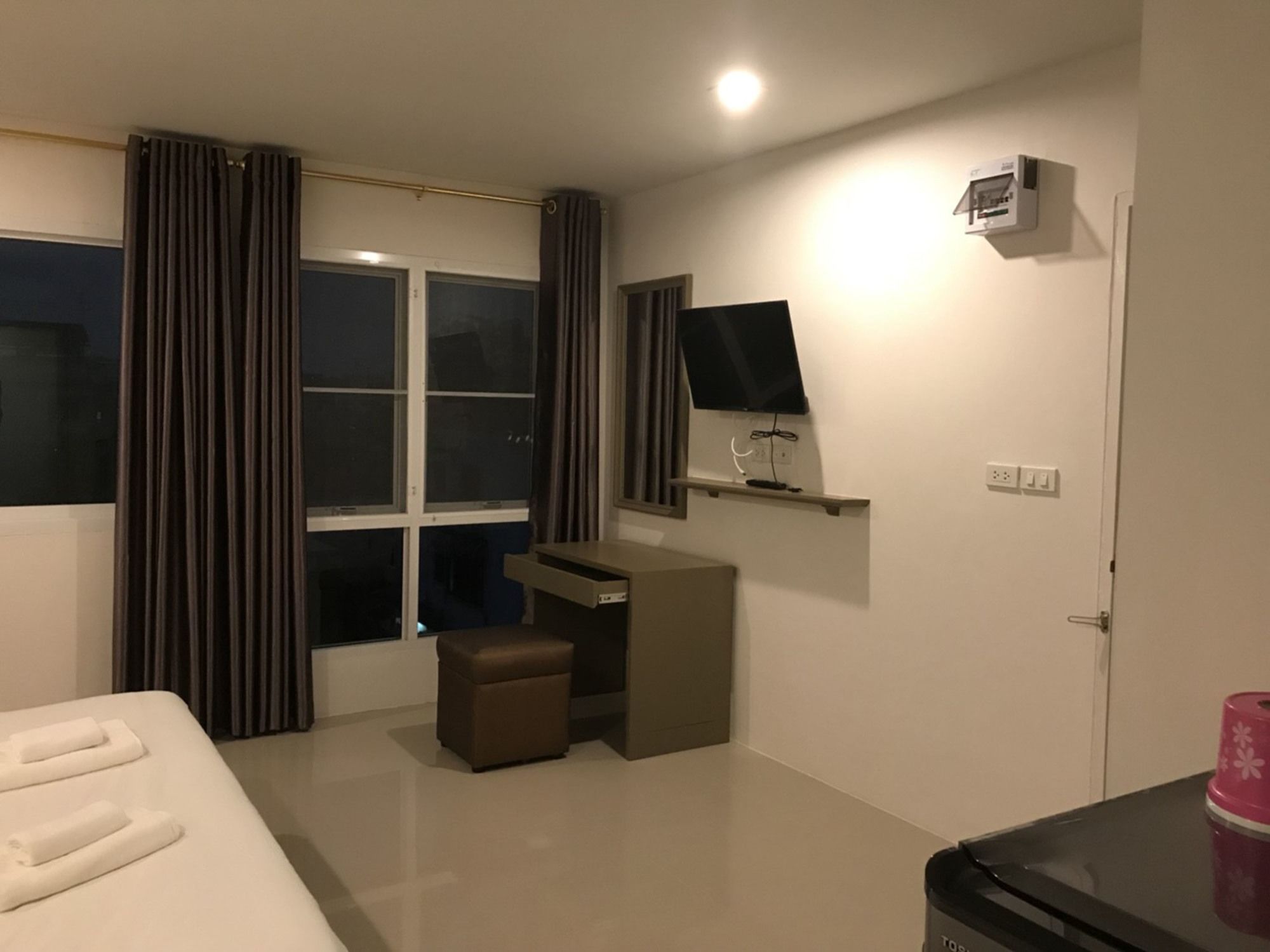 Фото S. E. T Thanmongkol Residence