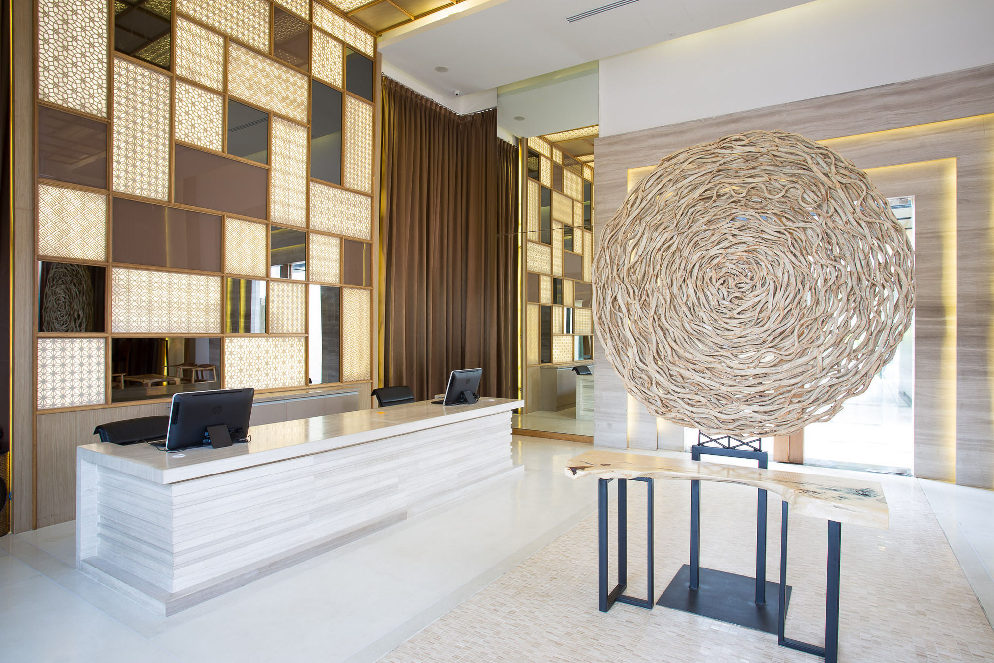 Фото Sikhara Plago Resort