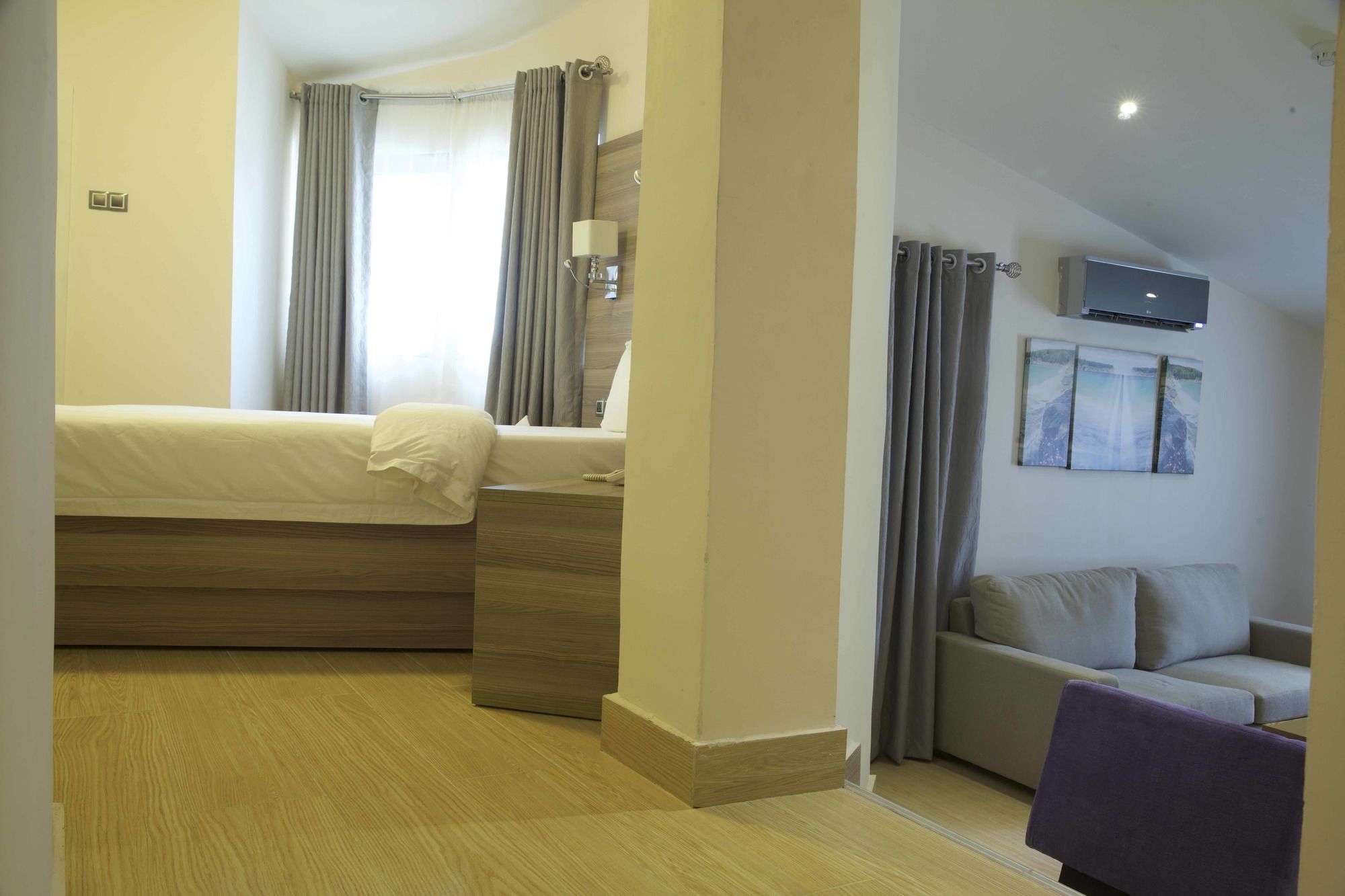 Фото Scarlet Lodge