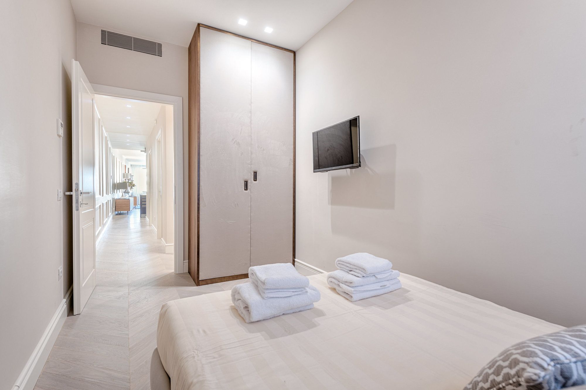 Фото Luxury Blue River