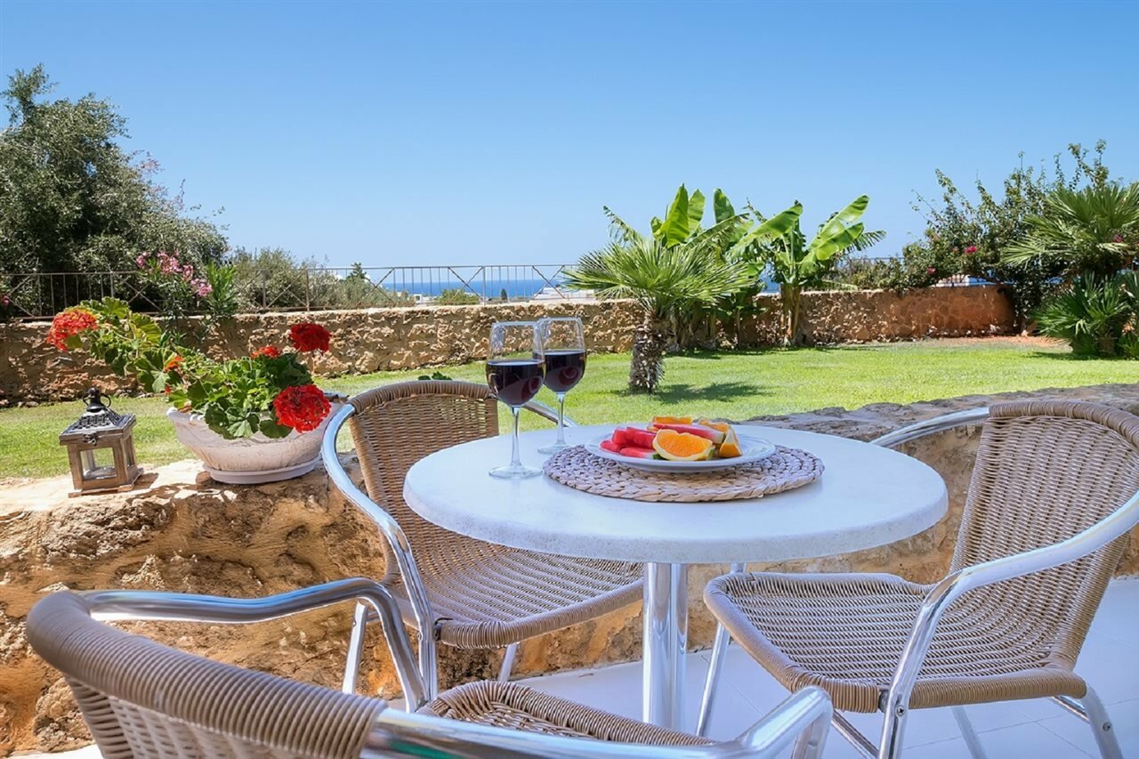 Фото Notos Heights Hotel & Suites