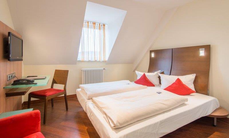 Фото Stadthotel Freiburg