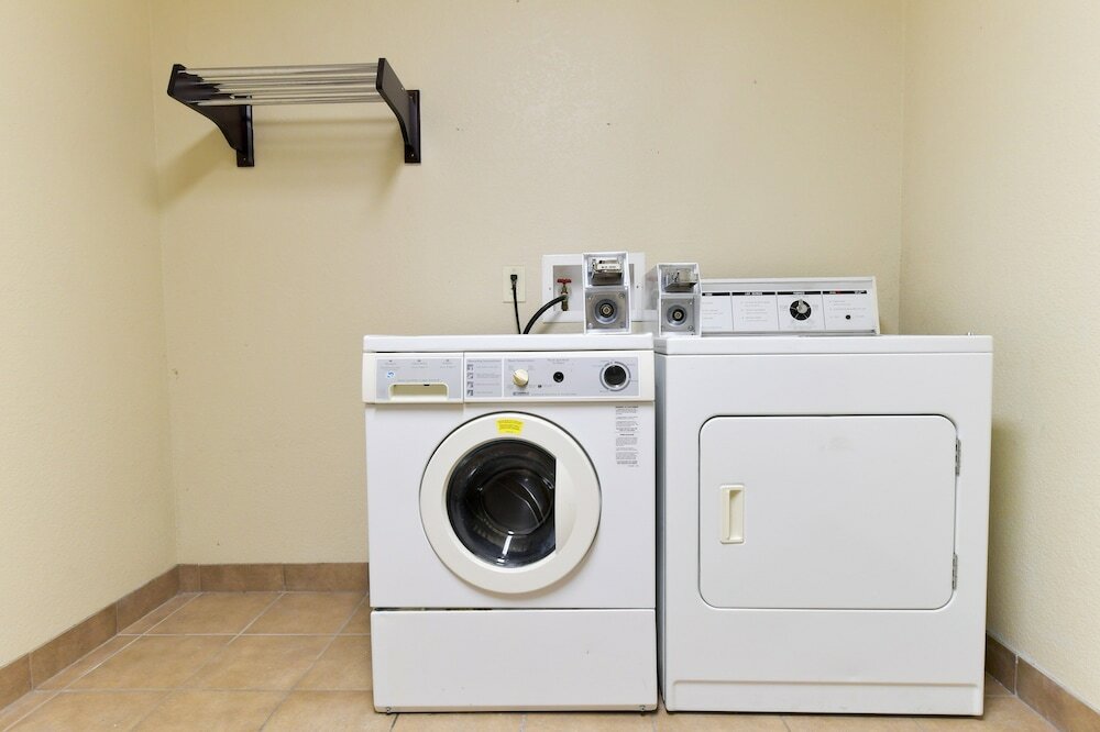 Фото Baymont Inn & Suites by Wyndham Lincoln Ne